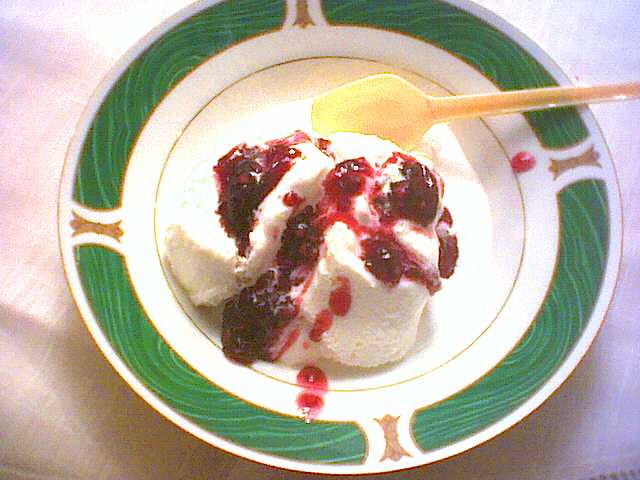 Tamarillo icecream topping